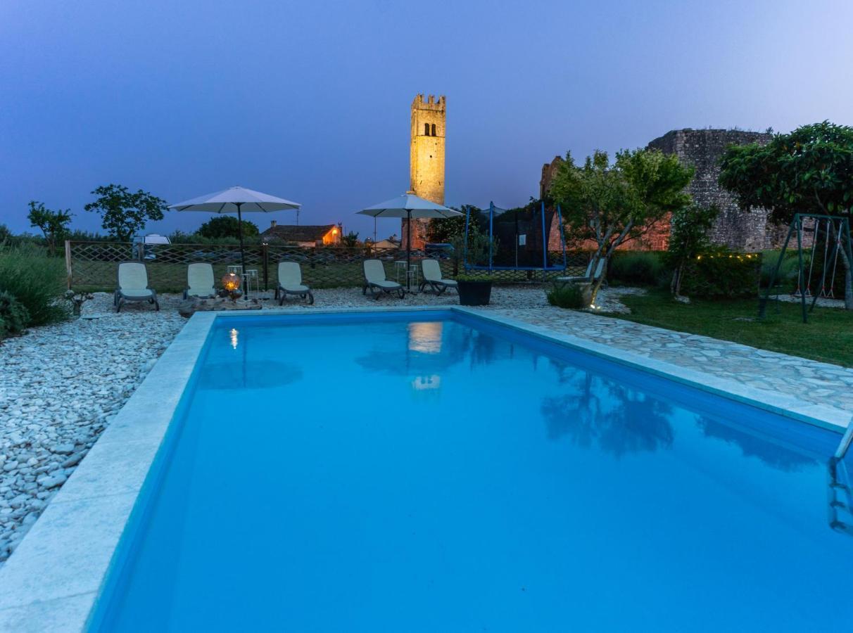Lavanda Sveti Lovreč Pazenatički Buitenkant foto